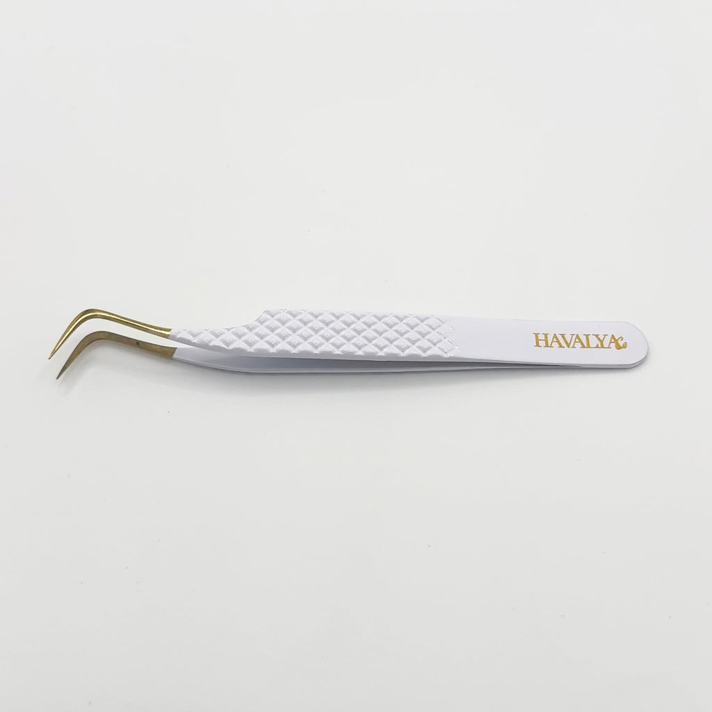 The Silk Swan - Hooked Fanning Lash Tweezer